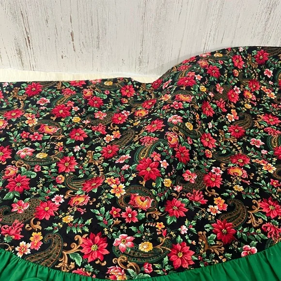 Christmas tree skirt reversible handmade holiday decor - Picture 6 of 6